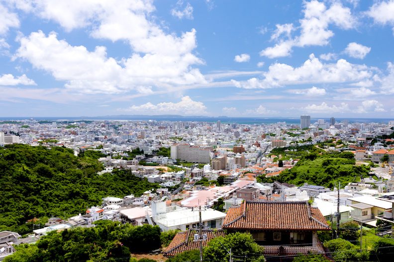 晴れた日の、琉球沖縄那覇市の街並み俯瞰-Ryukyu Okinawa Naha city overhead view, sunny day(Bird's-eye view)